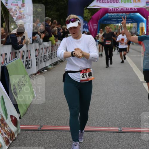 06.09.2026 - CURREX Alsterlauf Strokosch-Dieckow http://msf.ph/oto/10133353 06.09.2026 10:07:05 Ziel 2148, 2355, 2459, 2963, 3103, 3376, 3607, 3656, 4078, 5069, 5073, 5091, 5527, 5792, 5937, 5951, 8276, 8306 meine-sportfotos.de