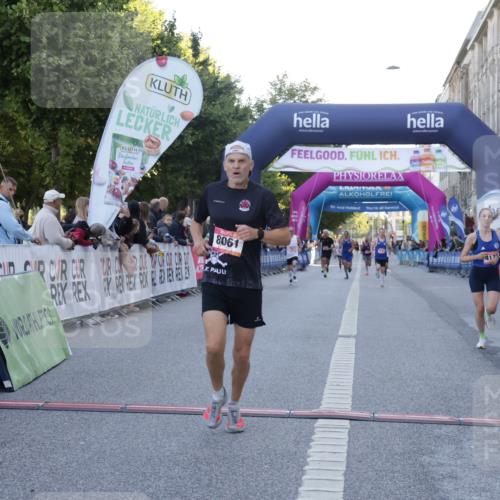 06.09.2026 - CURREX Alsterlauf Yannick Fuchs http://msf.ph/oto/10133384 06.09.2026 09:41:01 Ziel 4172, 4657, 4758, 5383, 5602, 8061 meine-sportfotos.de
