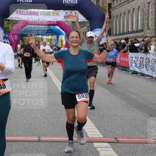 06.09.2026 - CURREX Alsterlauf Strokosch-Dieckow http://msf.ph/oto/10133387 06.09.2026 10:07:05 Ziel 2148, 2355, 2459, 2963, 3103, 3376, 3607, 3656, 4078, 5069, 5073, 5091, 5527, 5792, 5937, 5951, 8276, 8306 meine-sportfotos.de