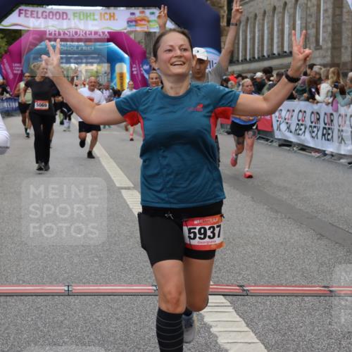 06.09.2026 - CURREX Alsterlauf Strokosch-Dieckow http://msf.ph/oto/10133453 06.09.2026 10:07:06 Ziel 2148, 2355, 2459, 2963, 3103, 3376, 3607, 3656, 4078, 5069, 5073, 5091, 5527, 5792, 5937, 5951, 6214, 8306 meine-sportfotos.de