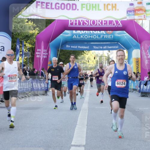 06.09.2026 - CURREX Alsterlauf Yannick Fuchs http://msf.ph/oto/10133455 06.09.2026 09:41:05 Ziel 2631, 4172, 4758, 5602, 6024, 8061 meine-sportfotos.de