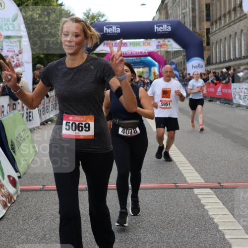 06.09.2026 - CURREX Alsterlauf Strokosch-Dieckow http://msf.ph/oto/10133487 06.09.2026 10:07:10 Ziel 2148, 2355, 3103, 3607, 4078, 4140, 5069, 5792, 5937, 5951, 6214, 8303, 8306 meine-sportfotos.de