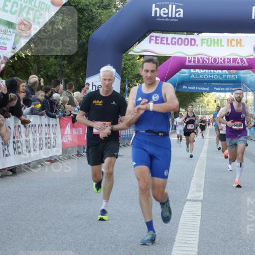 06.09.2026 - CURREX Alsterlauf Yannick Fuchs http://msf.ph/oto/10133561 06.09.2026 09:41:10 Ziel 2631, 3780, 3997, 4172, 4243, 5623, 6024, 6080, 6135 meine-sportfotos.de