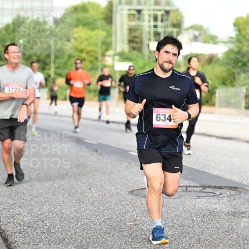 06.09.2026 - CURREX Alsterlauf Dr. Thomas Lammeyer http://msf.ph/oto/10133563 06.09.2026 09:58:30 Laufen 3729, 634 meine-sportfotos.de