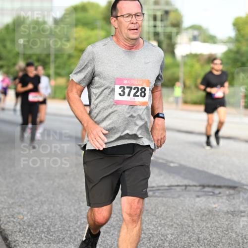 06.09.2026 - CURREX Alsterlauf Dr. Thomas Lammeyer http://msf.ph/oto/10133588 06.09.2026 09:58:32 Laufen 3728 meine-sportfotos.de