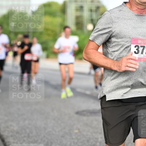 06.09.2026 - CURREX Alsterlauf Dr. Thomas Lammeyer http://msf.ph/oto/10133596 06.09.2026 09:58:33 Laufen 3728 meine-sportfotos.de