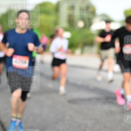 06.09.2026 - CURREX Alsterlauf Dr. Thomas Lammeyer http://msf.ph/oto/10133648 06.09.2026 09:58:38 Laufen  meine-sportfotos.de
