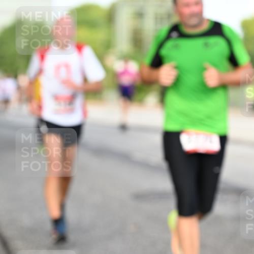 06.09.2026 - CURREX Alsterlauf Dr. Thomas Lammeyer http://msf.ph/oto/10133670 06.09.2026 09:58:40 Laufen  meine-sportfotos.de