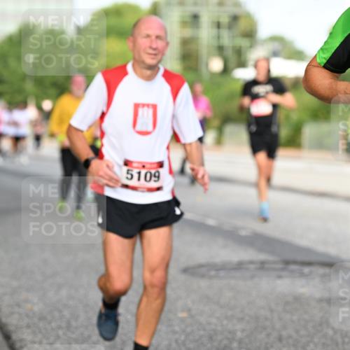 06.09.2026 - CURREX Alsterlauf Dr. Thomas Lammeyer http://msf.ph/oto/10133676 06.09.2026 09:58:40 Laufen 5109, 2775 meine-sportfotos.de
