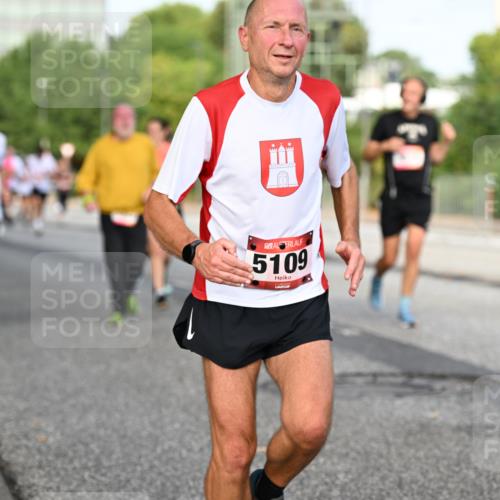 06.09.2026 - CURREX Alsterlauf Dr. Thomas Lammeyer http://msf.ph/oto/10133680 06.09.2026 09:58:41 Laufen 5109 meine-sportfotos.de