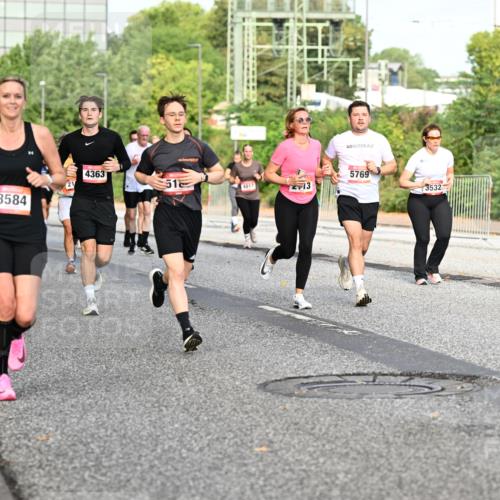 06.09.2026 - CURREX Alsterlauf Dr. Thomas Lammeyer http://msf.ph/oto/10133749 06.09.2026 09:58:47 Laufen 3584, 21, 4363, 5769, 4817, 13, 3532 meine-sportfotos.de