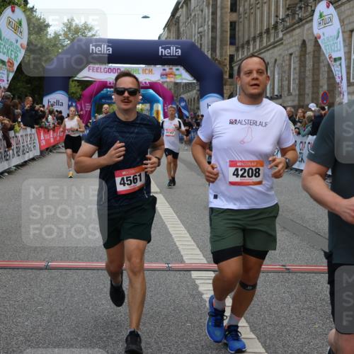 06.09.2026 - CURREX Alsterlauf Strokosch-Dieckow http://msf.ph/oto/10133772 06.09.2026 10:07:36 Ziel 2176, 2524, 3012, 3419, 3566, 3927, 4208, 4561, 5261, 5396, 5633, 5634, 6147, 6265 meine-sportfotos.de