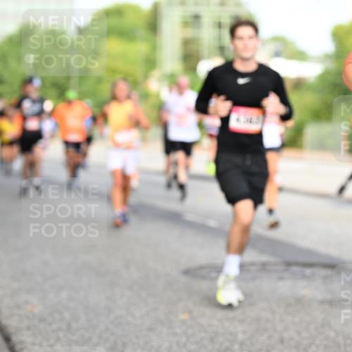 06.09.2026 - CURREX Alsterlauf Dr. Thomas Lammeyer http://msf.ph/oto/10133776 06.09.2026 09:58:50 Laufen  meine-sportfotos.de