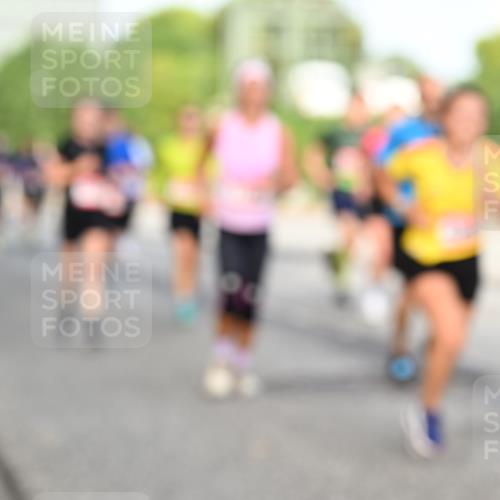 06.09.2026 - CURREX Alsterlauf Dr. Thomas Lammeyer http://msf.ph/oto/10133867 06.09.2026 09:58:58 Laufen  meine-sportfotos.de