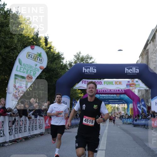 06.09.2026 - CURREX Alsterlauf Yannick Fuchs http://msf.ph/oto/10133879 06.09.2026 09:41:37 Ziel 3779, 4125, 4515, 5511, 5676, 5808, 5991, 6122 meine-sportfotos.de