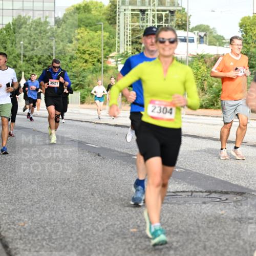 06.09.2026 - CURREX Alsterlauf Dr. Thomas Lammeyer http://msf.ph/oto/10133897 06.09.2026 09:59:01 Laufen 3221, 5539, 3521, 2304, 281 meine-sportfotos.de