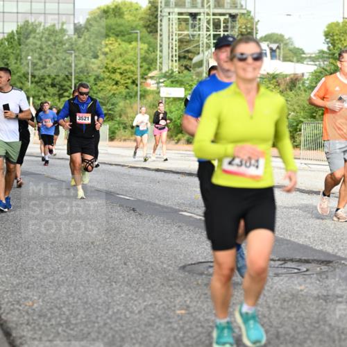 06.09.2026 - CURREX Alsterlauf Dr. Thomas Lammeyer http://msf.ph/oto/10133900 06.09.2026 09:59:01 Laufen 5539, 3613, 3521, 2304, 152 meine-sportfotos.de