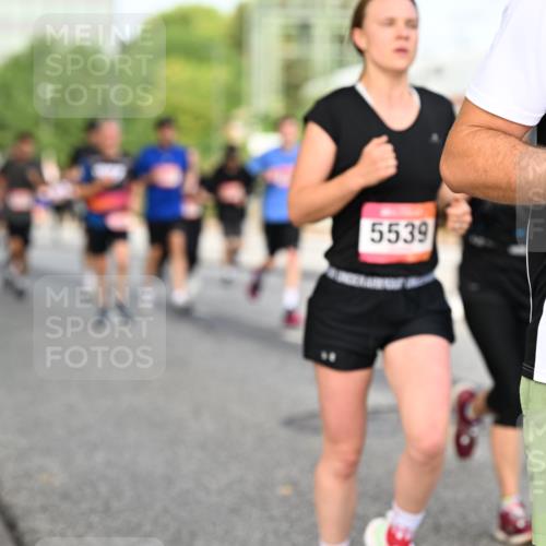06.09.2026 - CURREX Alsterlauf Dr. Thomas Lammeyer http://msf.ph/oto/10133961 06.09.2026 09:59:07 Laufen 5539 meine-sportfotos.de