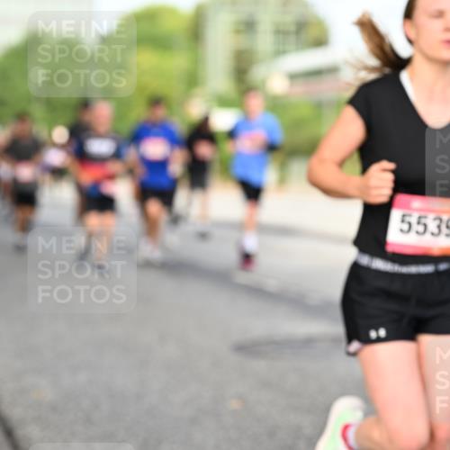 06.09.2026 - CURREX Alsterlauf Dr. Thomas Lammeyer http://msf.ph/oto/10133966 06.09.2026 09:59:07 Laufen 5539 meine-sportfotos.de