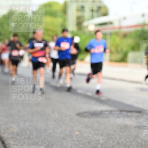 06.09.2026 - CURREX Alsterlauf Dr. Thomas Lammeyer http://msf.ph/oto/10133971 06.09.2026 09:59:08 Laufen  meine-sportfotos.de