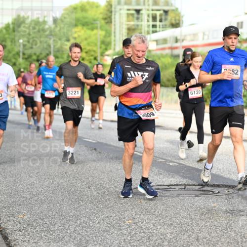 06.09.2026 - CURREX Alsterlauf Dr. Thomas Lammeyer http://msf.ph/oto/10133995 06.09.2026 09:59:10 Laufen 6383, 4216, 3221, 7, 6120, 909, 292 meine-sportfotos.de
