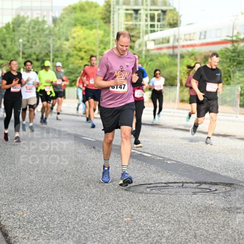 06.09.2026 - CURREX Alsterlauf Dr. Thomas Lammeyer http://msf.ph/oto/10134059 06.09.2026 09:59:15 Laufen 5653, 47, 3252, 333, 5552, 8121 meine-sportfotos.de