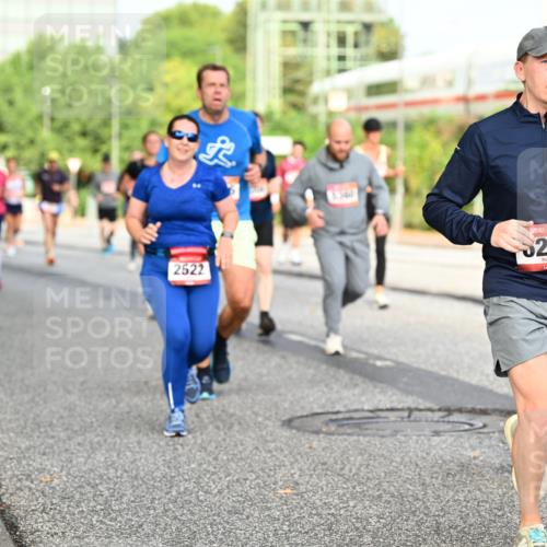 06.09.2026 - CURREX Alsterlauf Dr. Thomas Lammeyer http://msf.ph/oto/10134156 06.09.2026 09:59:23 Laufen 2522, 233, 4173 meine-sportfotos.de