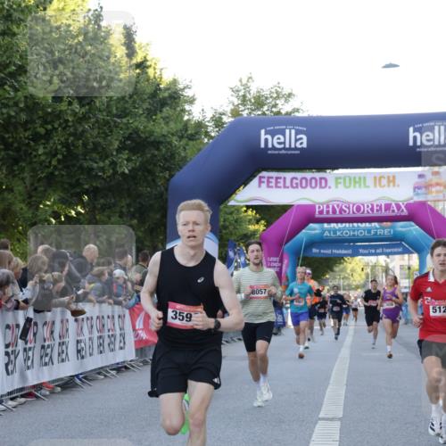 06.09.2026 - CURREX Alsterlauf Yannick Fuchs http://msf.ph/oto/10134164 06.09.2026 09:41:57 Ziel 2319, 2608, 2738, 3592, 4470, 4671, 4854, 4931, 5124, 6375, 8057, 8148 meine-sportfotos.de