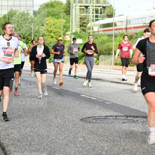06.09.2026 - CURREX Alsterlauf Dr. Thomas Lammeyer http://msf.ph/oto/10134206 06.09.2026 09:59:27 Laufen 24, 5866, 4454, 2741, 4229, 194, 5054, 3626 meine-sportfotos.de