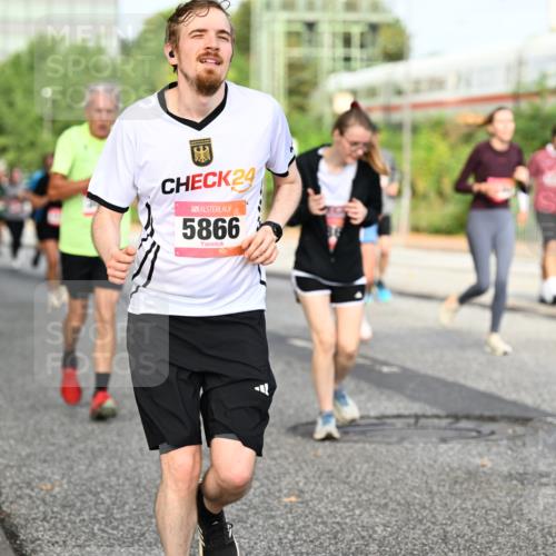 06.09.2026 - CURREX Alsterlauf Dr. Thomas Lammeyer http://msf.ph/oto/10134230 06.09.2026 09:59:29 Laufen 24, 5866 meine-sportfotos.de