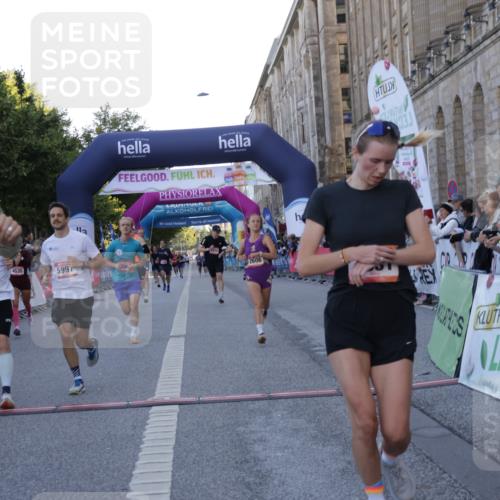 06.09.2026 - CURREX Alsterlauf Yannick Fuchs http://msf.ph/oto/10134236 06.09.2026 09:42:01 Ziel 2606, 2608, 2738, 3592, 3714, 4068, 4470, 4535, 4671, 4854, 4931, 4967, 5124, 5997, 6375, 8057, 8148 meine-sportfotos.de