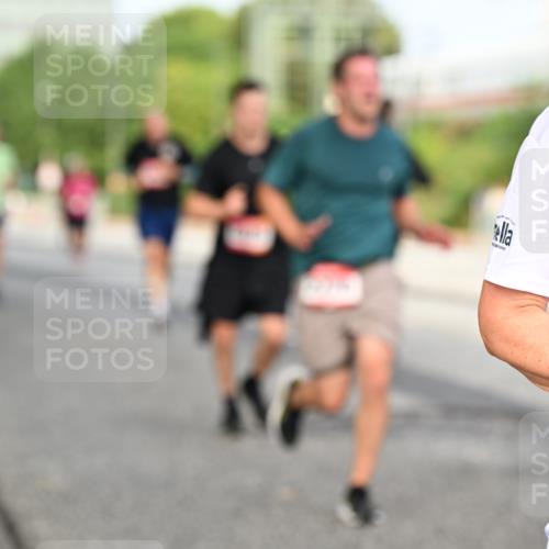 06.09.2026 - CURREX Alsterlauf Dr. Thomas Lammeyer http://msf.ph/oto/10134433 06.09.2026 09:59:47 Laufen 3 meine-sportfotos.de