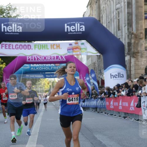 06.09.2026 - CURREX Alsterlauf Yannick Fuchs http://msf.ph/oto/10134475 06.09.2026 09:42:15 Ziel 3238, 4241, 4858, 5554, 5960, 5984, 6127, 6151, 6280, 6419, 6463 meine-sportfotos.de