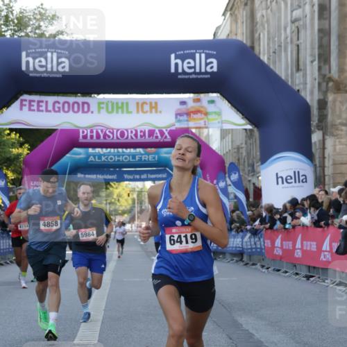 06.09.2026 - CURREX Alsterlauf Yannick Fuchs http://msf.ph/oto/10134497 06.09.2026 09:42:15 Ziel 3238, 4241, 4858, 5554, 5960, 5984, 6127, 6151, 6280, 6419, 6463 meine-sportfotos.de