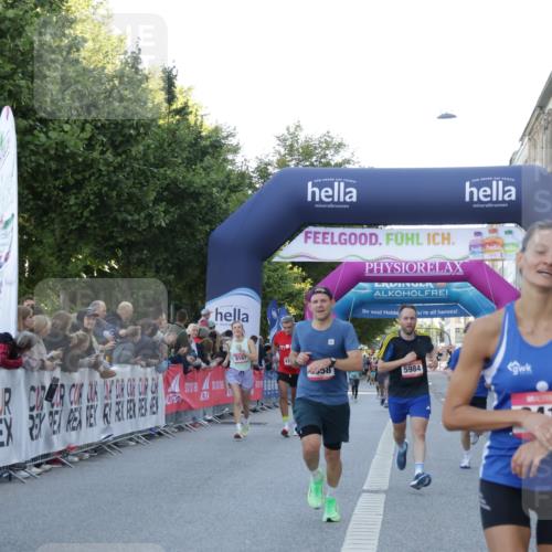 06.09.2026 - CURREX Alsterlauf Yannick Fuchs http://msf.ph/oto/10134509 06.09.2026 09:42:16 Ziel 3238, 4241, 4858, 5554, 5960, 5984, 6127, 6151, 6280, 6419, 6463 meine-sportfotos.de