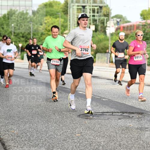06.09.2026 - CURREX Alsterlauf Dr. Thomas Lammeyer http://msf.ph/oto/10134520 06.09.2026 09:59:55 Laufen 056, 2448, 3762, 8022, 5911 meine-sportfotos.de
