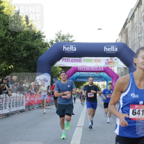 06.09.2026 - CURREX Alsterlauf Yannick Fuchs http://msf.ph/oto/10134527 06.09.2026 09:42:16 Ziel 3238, 4241, 4858, 5554, 5960, 5984, 6127, 6151, 6280, 6419, 6463 meine-sportfotos.de
