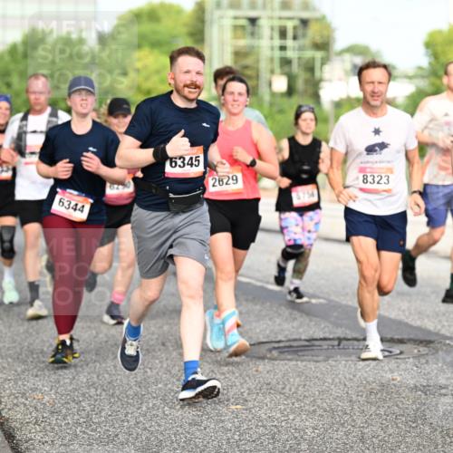 06.09.2026 - CURREX Alsterlauf Dr. Thomas Lammeyer http://msf.ph/oto/10134598 06.09.2026 10:00:01 Laufen 6344, 6345, 2629, 8323, 5737 meine-sportfotos.de