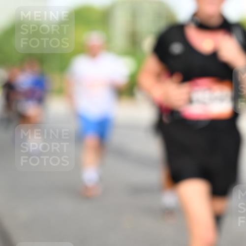 06.09.2026 - CURREX Alsterlauf Dr. Thomas Lammeyer http://msf.ph/oto/10134644 06.09.2026 10:00:05 Laufen  meine-sportfotos.de