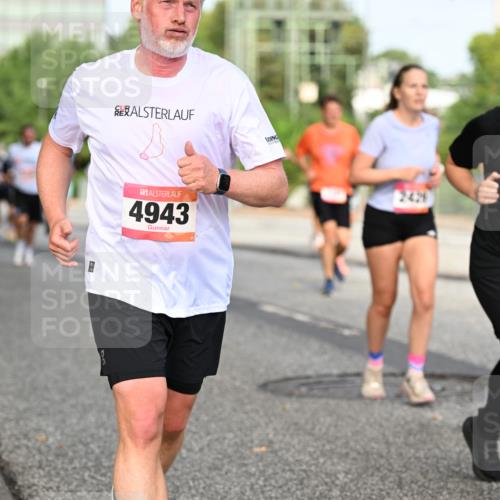 06.09.2026 - CURREX Alsterlauf Dr. Thomas Lammeyer http://msf.ph/oto/10134736 06.09.2026 10:00:13 Laufen 4943, 2429, 3100 meine-sportfotos.de