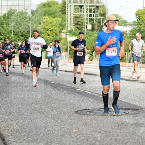 06.09.2026 - CURREX Alsterlauf Dr. Thomas Lammeyer http://msf.ph/oto/10134765 06.09.2026 10:00:15 Laufen 44, 5468, 8275, 49, 5330, 3378, 3562, 4972, 3059, 3384 meine-sportfotos.de