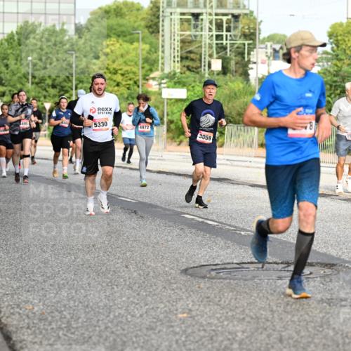 06.09.2026 - CURREX Alsterlauf Dr. Thomas Lammeyer http://msf.ph/oto/10134768 06.09.2026 10:00:16 Laufen 468, 495, 8275, 5330, 4972, 3562, 3059 meine-sportfotos.de