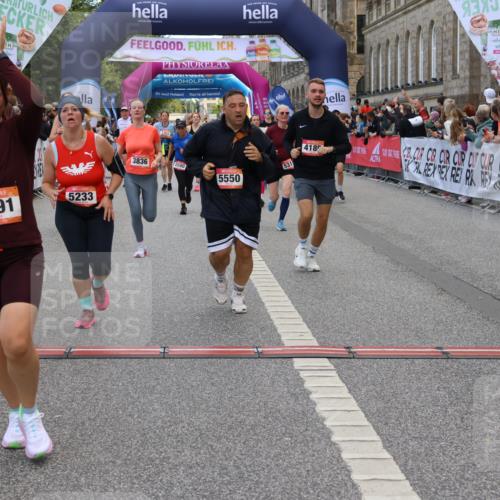 06.09.2026 - CURREX Alsterlauf Strokosch-Dieckow http://msf.ph/oto/10134832 06.09.2026 10:08:39 Ziel 2374, 2450, 2487, 2491, 2580, 3082, 3482, 3836, 3888, 3889, 4115, 4185, 4476, 4651, 5140, 5233, 5319, 5550, 5854, 8089 meine-sportfotos.de