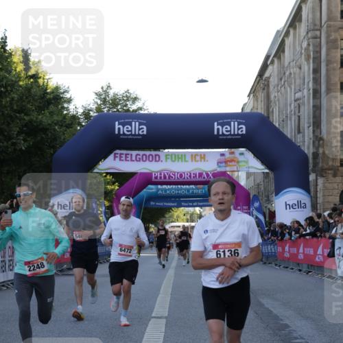 06.09.2026 - CURREX Alsterlauf Yannick Fuchs http://msf.ph/oto/10134854 06.09.2026 09:42:29 Ziel 2003, 2248, 4114, 4504, 5464, 5663, 6136, 6472, 8197 meine-sportfotos.de