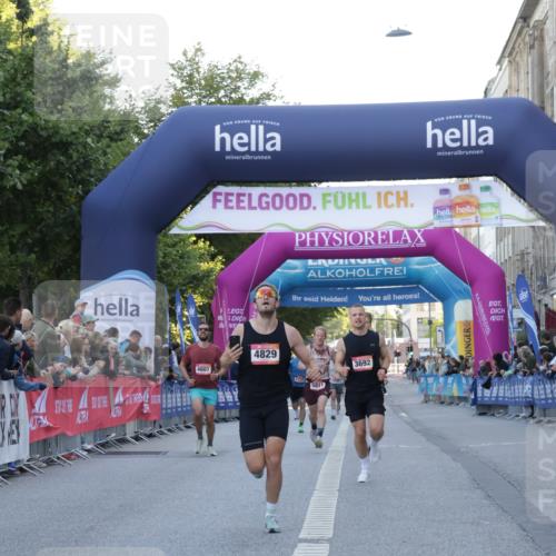 06.09.2026 - CURREX Alsterlauf Yannick Fuchs http://msf.ph/oto/10134930 06.09.2026 09:42:35 Ziel 2248, 3692, 4829, 5464, 6136, 6472 meine-sportfotos.de