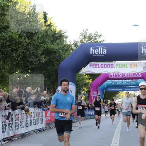 06.09.2026 - CURREX Alsterlauf Yannick Fuchs http://msf.ph/oto/10135010 06.09.2026 09:42:43 Ziel 2729, 3692, 4006, 4607, 4829, 5173, 5675, 5811, 6376 meine-sportfotos.de