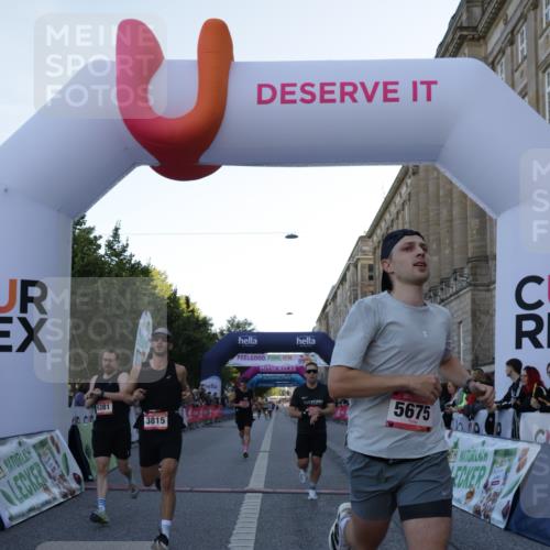 06.09.2026 - CURREX Alsterlauf Yannick Fuchs http://msf.ph/oto/10135063 06.09.2026 09:42:48 Ziel 2007, 2729, 3110, 3815, 4006, 4607, 5173, 5675, 5811, 6376, 6381 meine-sportfotos.de