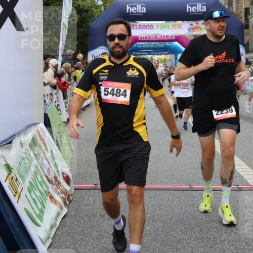 06.09.2026 - CURREX Alsterlauf Strokosch-Dieckow http://msf.ph/oto/10135077 06.09.2026 09:55:58 Ziel 2239, 2277, 2372, 2626, 2641, 3411, 4135, 4190, 4262, 4434, 4463, 4627, 5021, 5484, 6032, 6301, 6313, 6400, 8086, 8211, 8259, 8338 meine-sportfotos.de