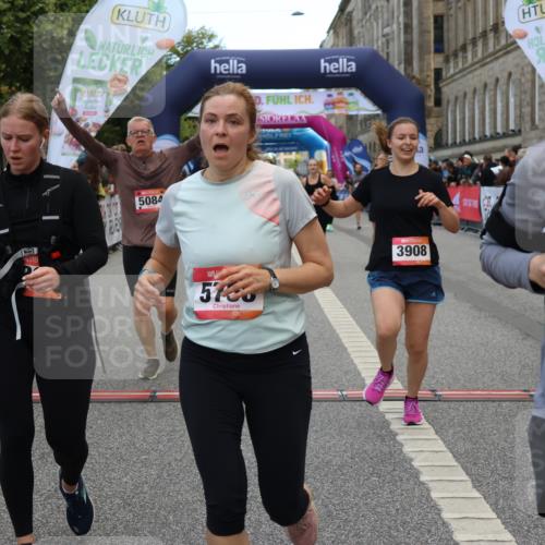 06.09.2026 - CURREX Alsterlauf Strokosch-Dieckow http://msf.ph/oto/10135135 06.09.2026 10:09:16 Ziel 2919, 3241, 3332, 3573, 3637, 5007, 5084, 5113, 5126, 5171, 5758, 5794, 5913, 5942, 6263, 8076 meine-sportfotos.de