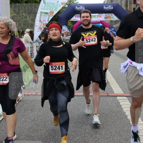 06.09.2026 - CURREX Alsterlauf Strokosch-Dieckow http://msf.ph/oto/10135202 06.09.2026 10:09:26 Ziel 2082, 2201, 2466, 2707, 2919, 3332, 3573, 4222, 4280, 4815, 5126, 5241, 6070, 8271, 8294 meine-sportfotos.de